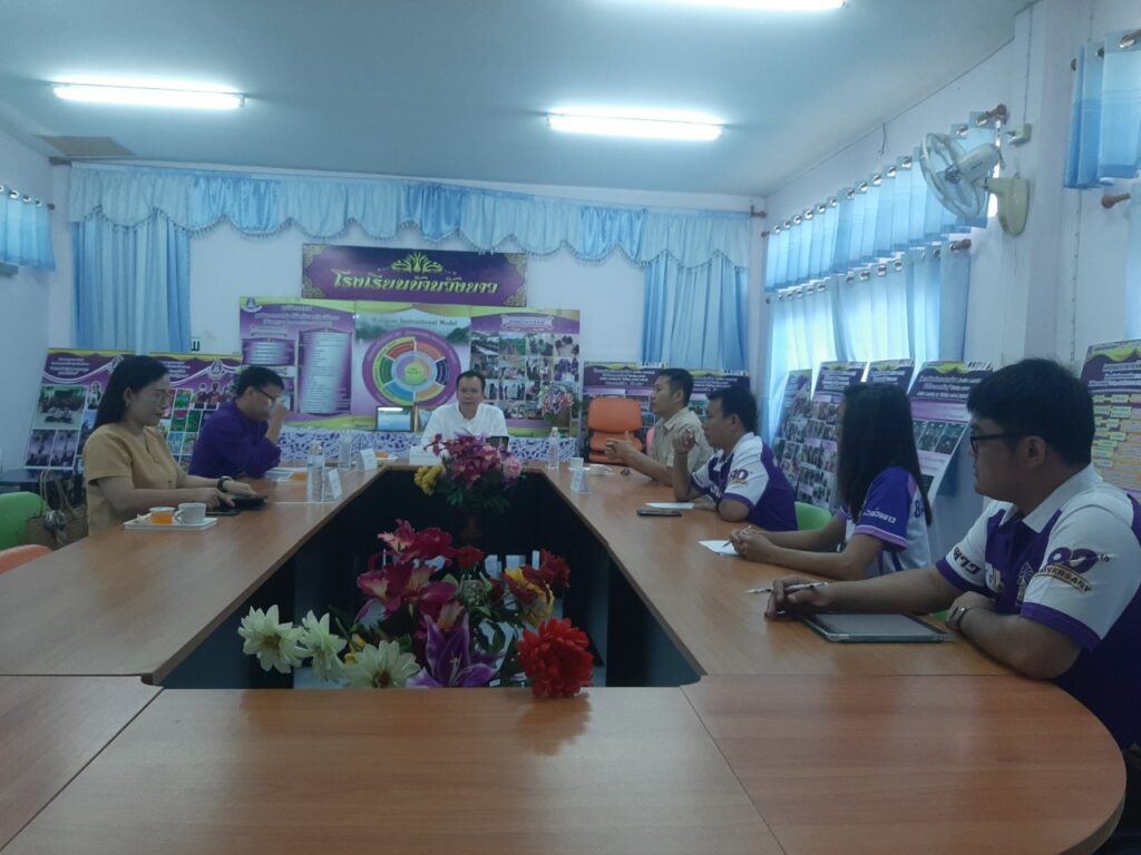 รับการนิเทศติดตามกิจกรรมการจัดการเรียนรู้รายวิชา วิทยาศาสตร์พลังสิบจาก